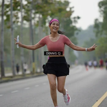 Runner Photo 8298214
