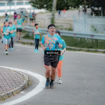 Runner Photo 8298226