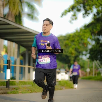 Runner Photo 8298240