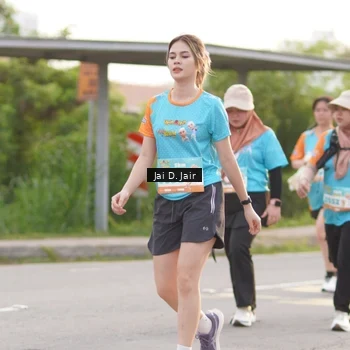 Runner Photo 8298243