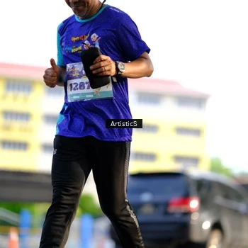 Runner Photo 8298253