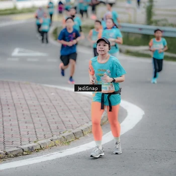 Runner Photo 8298255