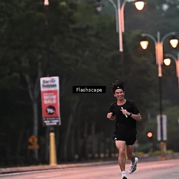 Runner Photo 8298261