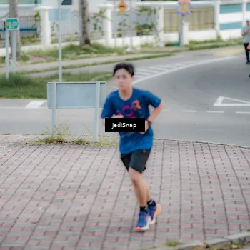 Runner Photo 8298279