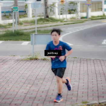 Runner Photo 8298283