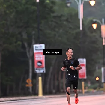 Runner Photo 8298286