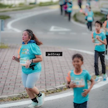 Runner Photo 8298303
