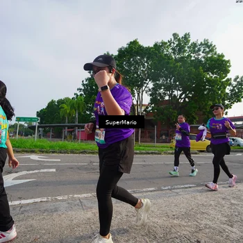 Runner Photo 8298318