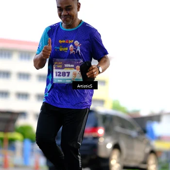 Runner Photo 8298324