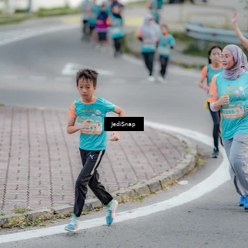 Runner Photo 8298331