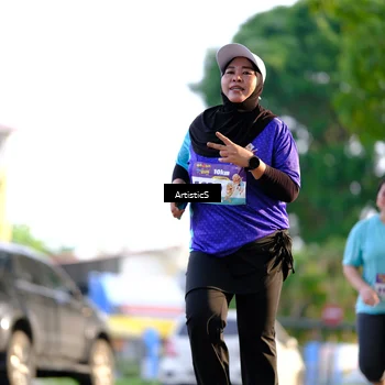 Runner Photo 8298335