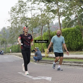 Runner Photo 8298343