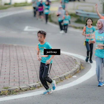 Runner Photo 8298351