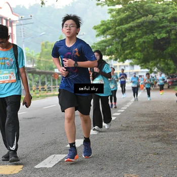 Runner Photo 8298360