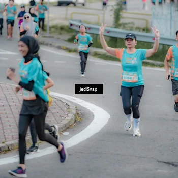 Runner Photo 8298381