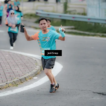 Runner Photo 8298434
