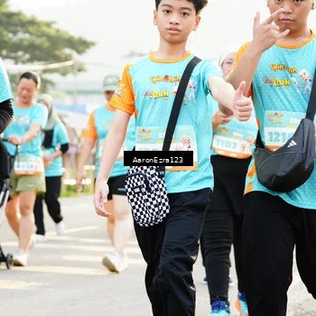 Runner Photo 8298440