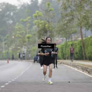 Runner Photo 8298448