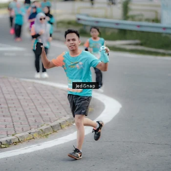 Runner Photo 8298450