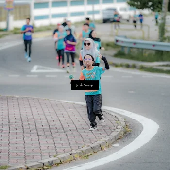 Runner Photo 8298451