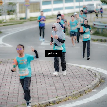 Runner Photo 8298475