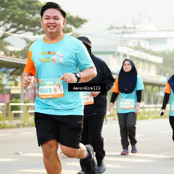 Runner Photo 8298482