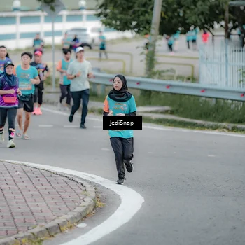 Runner Photo 8298510