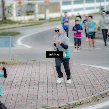 Runner Photo 8298515