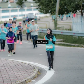 Runner Photo 8298529
