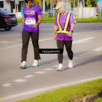 Runner Photo 8298541