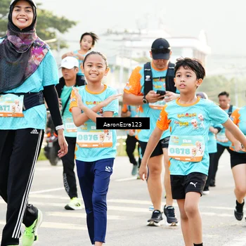 Runner Photo 8298556