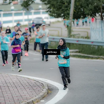 Runner Photo 8298563