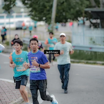 Runner Photo 8298608