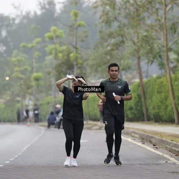 Runner Photo 8298616