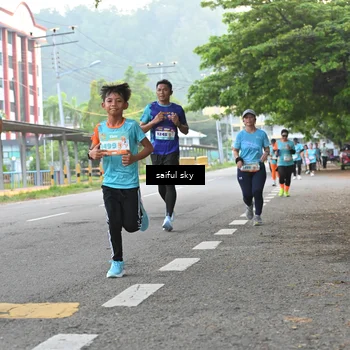 Runner Photo 8298643