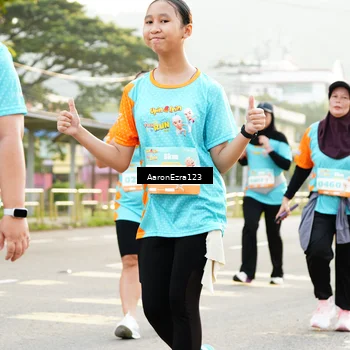 Runner Photo 8298654