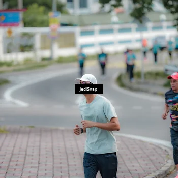 Runner Photo 8298662