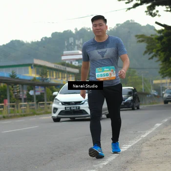 Runner Photo 8298671