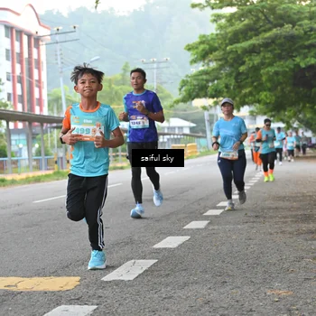 Runner Photo 8298673