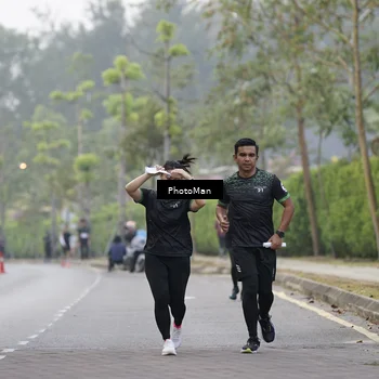 Runner Photo 8298681