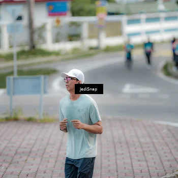Runner Photo 8298682