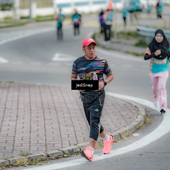 Runner Photo 8298691