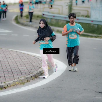 Runner Photo 8298712