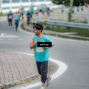 Runner Photo 8298737