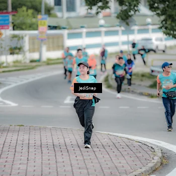 Runner Photo 8298746