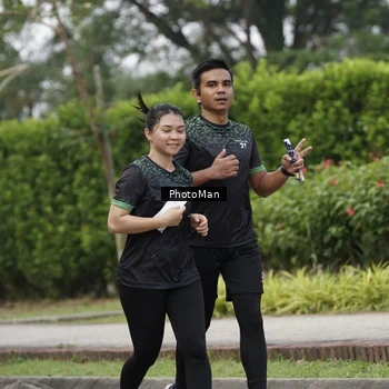Runner Photo 8298759