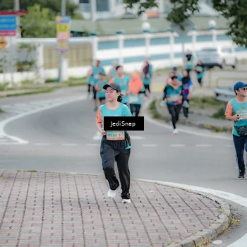 Runner Photo 8298762