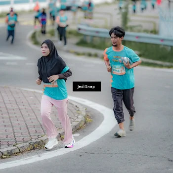 Runner Photo 8298764