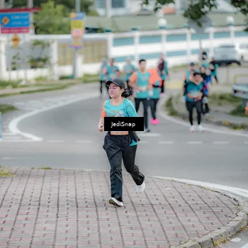 Runner Photo 8298788