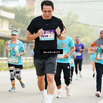 Runner Photo 8298792
